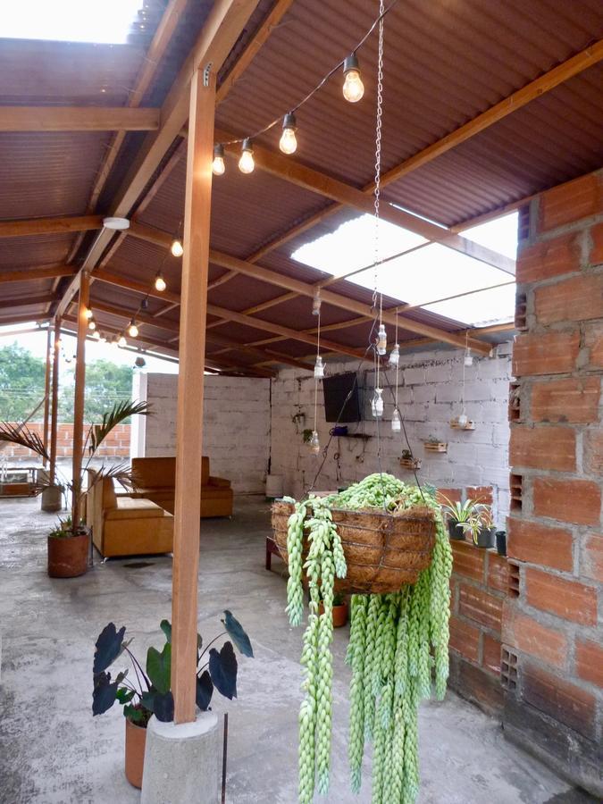 El Descanso Donde Sara Vandrarhem Medellín Exteriör bild