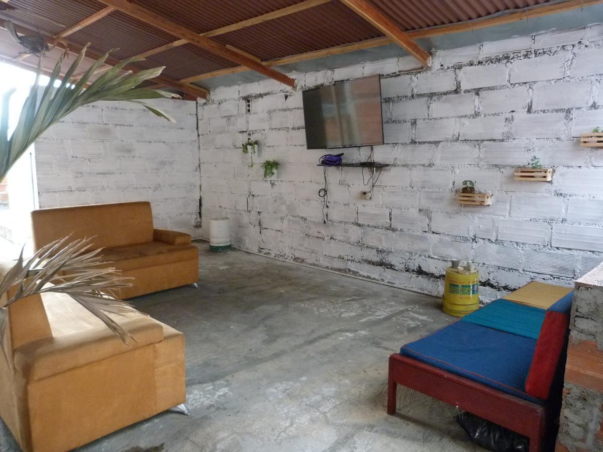 El Descanso Donde Sara Vandrarhem Medellín Exteriör bild